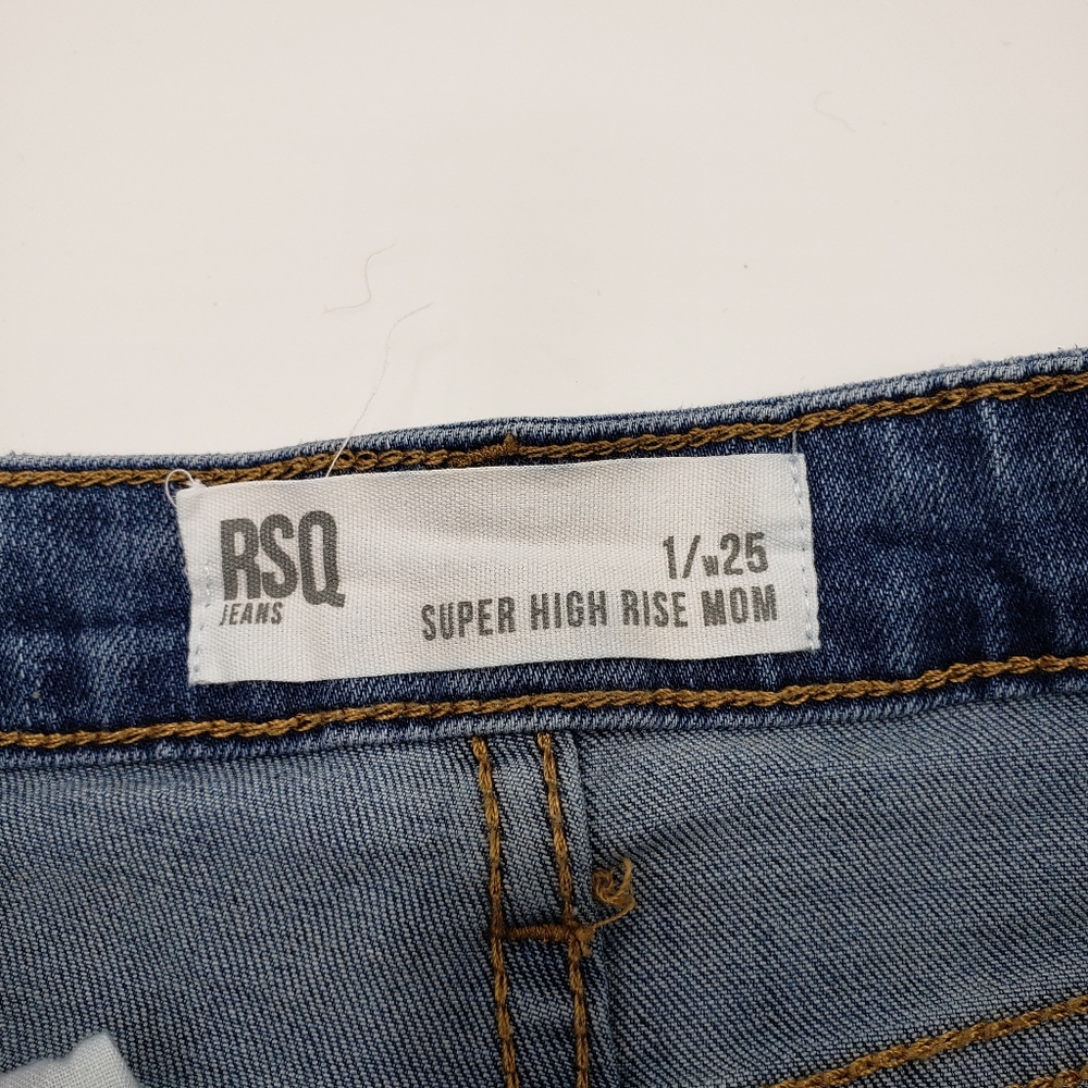 RSQ Womens Super High Rise Mom Jean Shorts Cuff Distressed Size 1 W25 - Picture 2 of 4